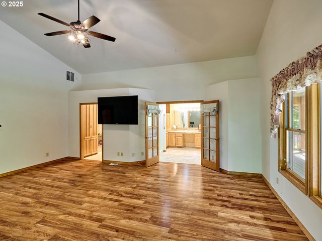23456 S SCHIEFFER Rd, Colton, OR 97017