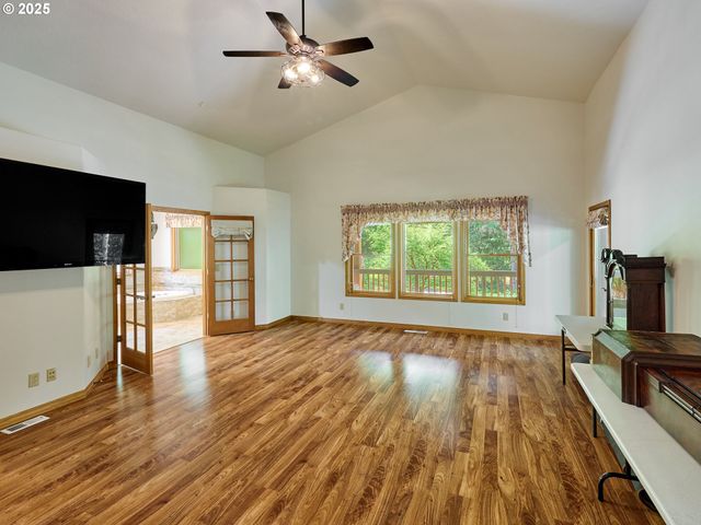 23456 S SCHIEFFER Rd, Colton, OR 97017