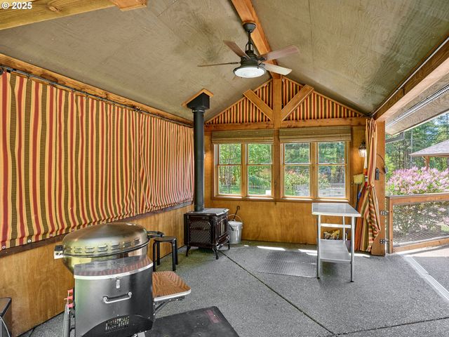 23456 S SCHIEFFER Rd, Colton, OR 97017