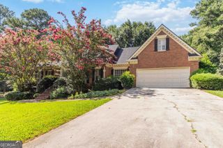 5221 Clearwater Drive, Stone Mountain, GA 30087