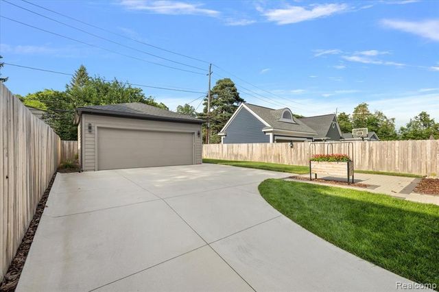 1821 Hazel Street, Birmingham, MI 48009