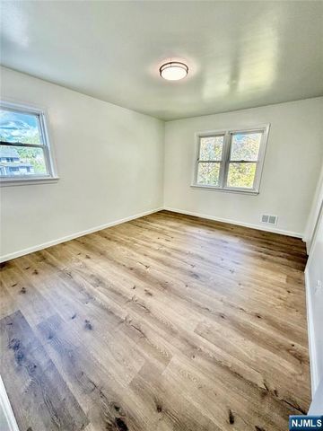 85 Wood Place, Dumont, NJ 07628