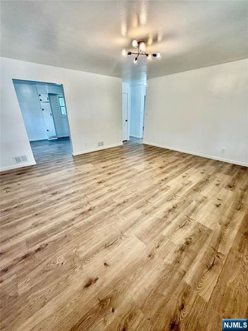 85 Wood Place, Dumont, NJ 07628