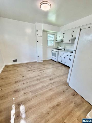 85 Wood Place, Dumont, NJ 07628
