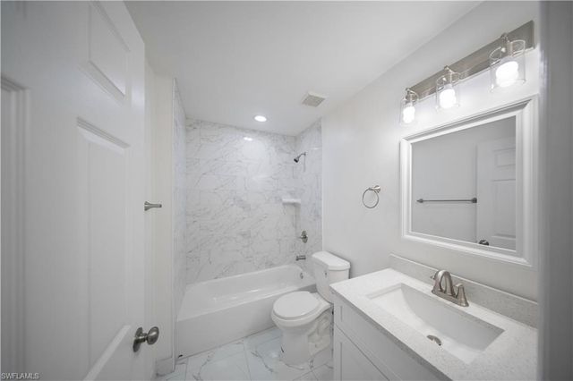 1235 NW 33rd PL, Cape Coral, FL 33993