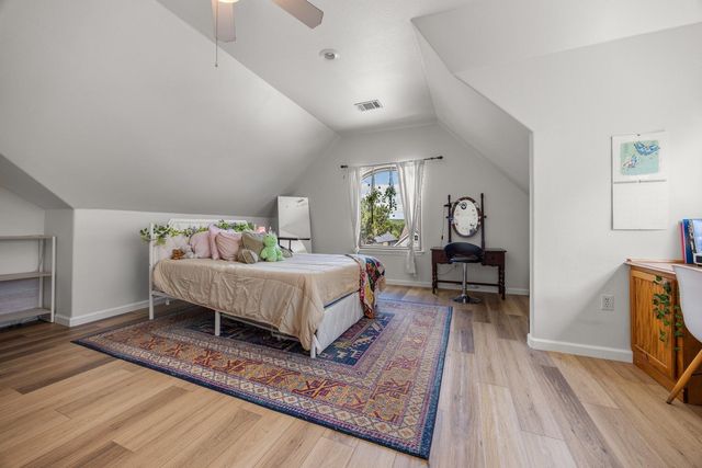 12 Springwood CIR, Wimberley, TX 78676