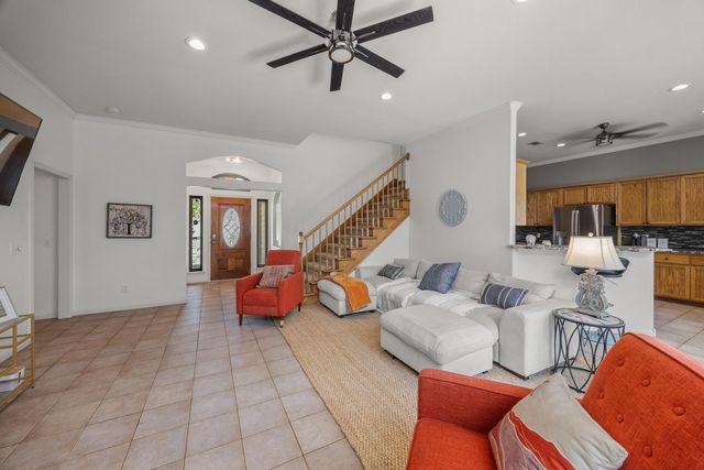 12 Springwood CIR, Wimberley, TX 78676