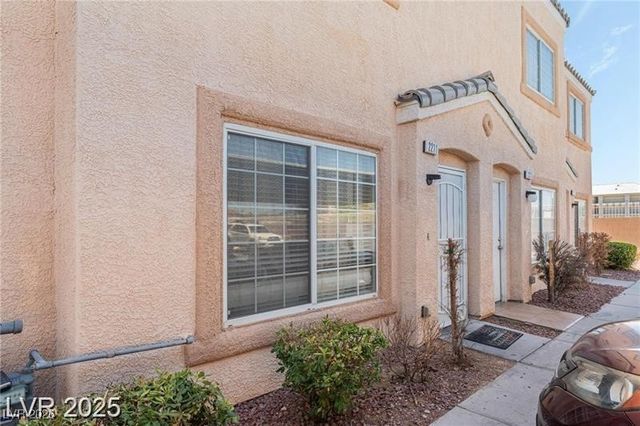 2211 Sleepy Court, Las Vegas, NV 89106