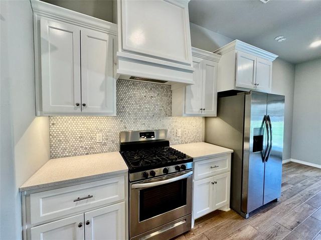 8905 Poppey Place, Yukon, OK 73099