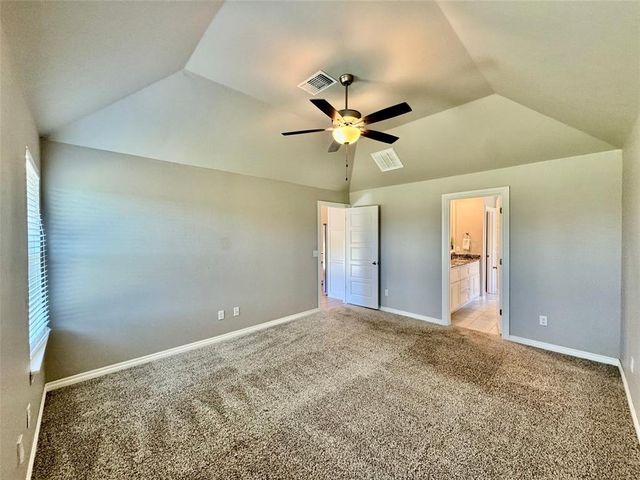 8905 Poppey Place, Yukon, OK 73099