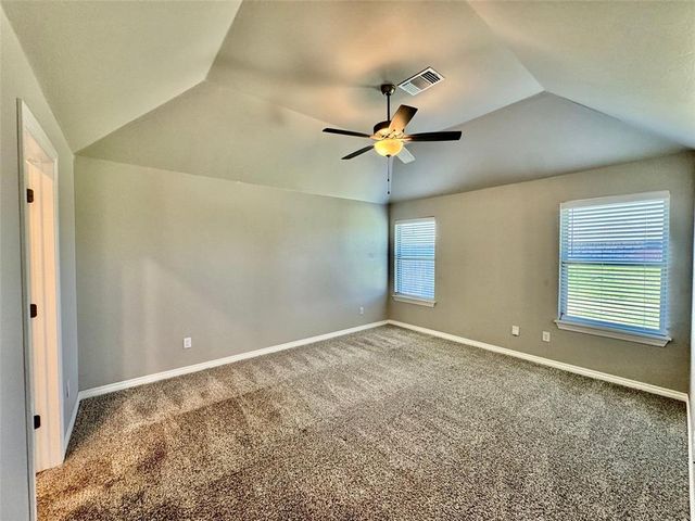 8905 Poppey Place, Yukon, OK 73099