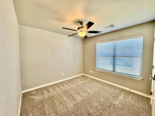 8905 Poppey Place, Yukon, OK 73099