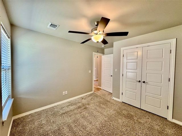 8905 Poppey Place, Yukon, OK 73099