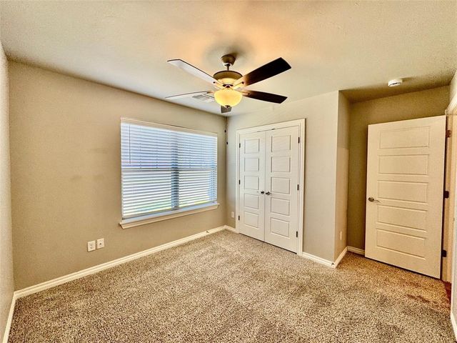8905 Poppey Place, Yukon, OK 73099