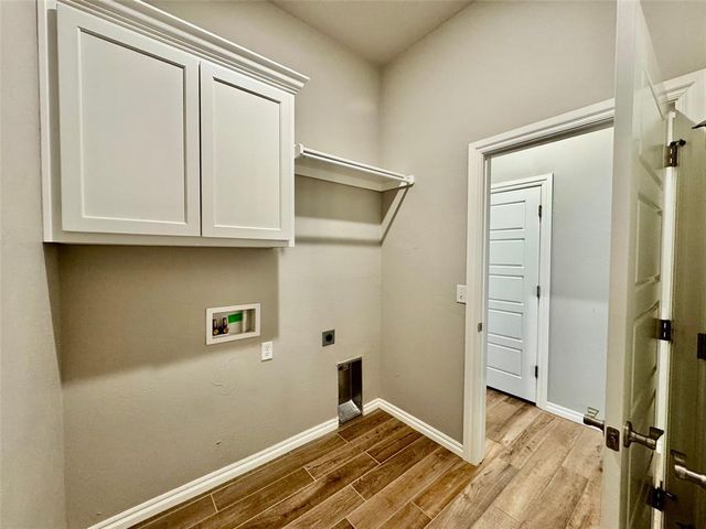 8905 Poppey Place, Yukon, OK 73099