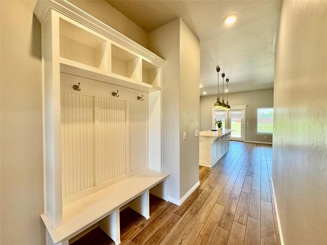 8905 Poppey Place, Yukon, OK 73099