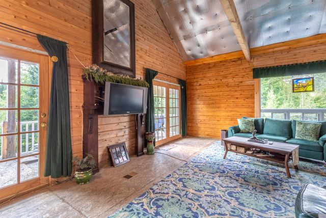 2569 10 Mile Square Road, Charleston, VT 05833