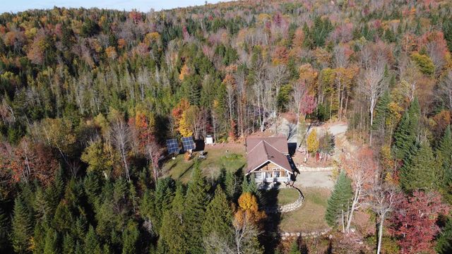 2569 10 Mile Square Road, Charleston, VT 05833