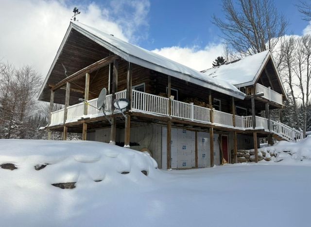 2569 10 Mile Square Road, Charleston, VT 05833