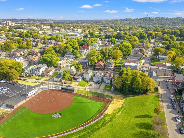 2010 Howell Street, Covington, KY 41014