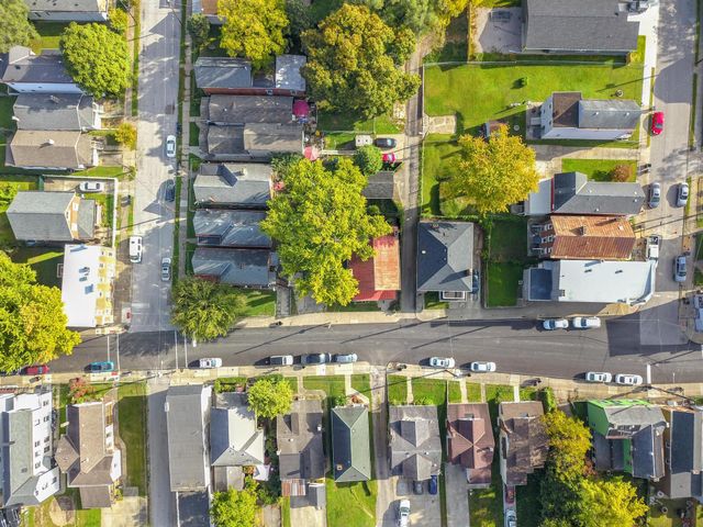 2010 Howell Street, Covington, KY 41014