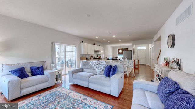 34 BRISTLE CONE CT, Dover, DE 19904