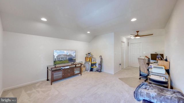 34 BRISTLE CONE CT, Dover, DE 19904