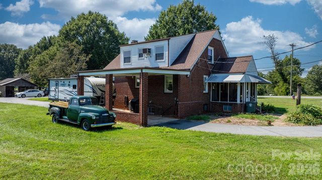 3962 Startown Road, Newton, NC 28658