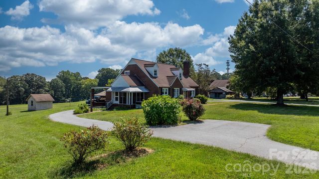 3962 Startown Road, Newton, NC 28658