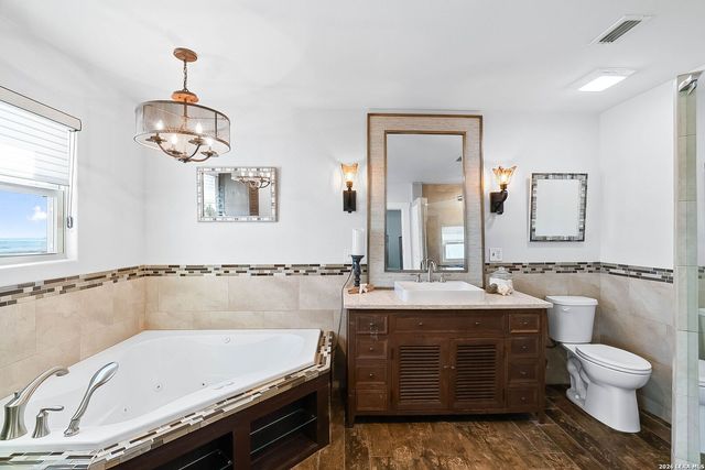 620 S Fulton Beach Rd # 204, Rockport, TX 78232