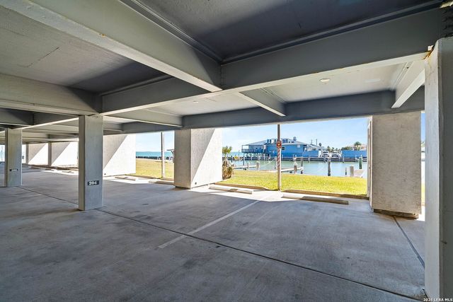 620 S Fulton Beach Rd # 204, Rockport, TX 78232