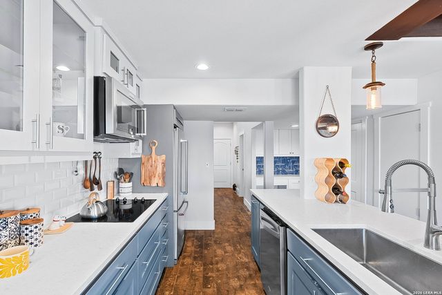 620 S Fulton Beach Rd # 204, Rockport, TX 78232