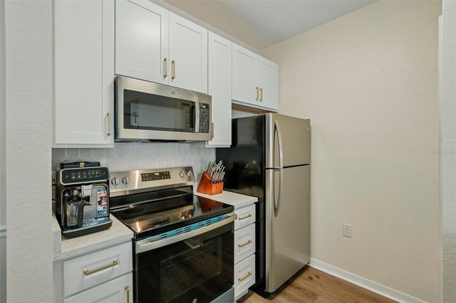 5174 NORTHRIDGE ROAD 104, Sarasota, FL 34238