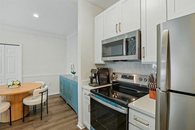 5174 NORTHRIDGE ROAD 104, Sarasota, FL 34238