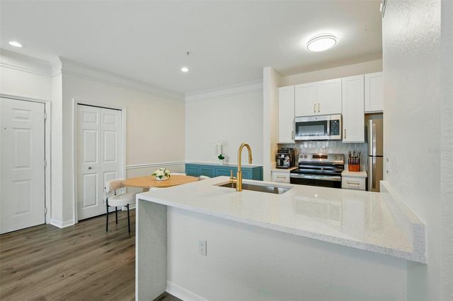 5174 NORTHRIDGE ROAD 104, Sarasota, FL 34238