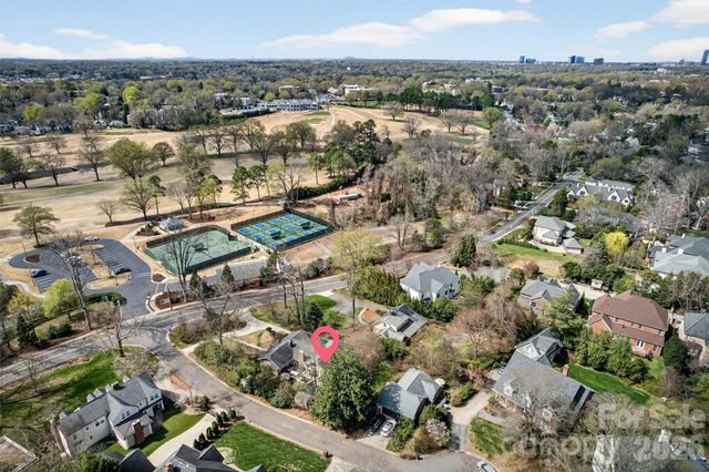 2527 Sharon Road, Charlotte, NC 28211