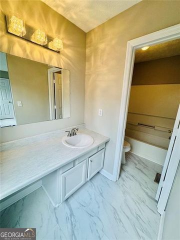 146 Willow Stream Court, Roswell, GA 30076