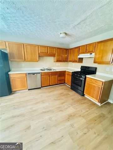 146 Willow Stream Court, Roswell, GA 30076