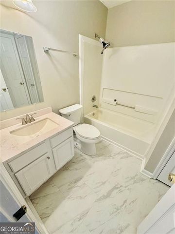 146 Willow Stream Court, Roswell, GA 30076