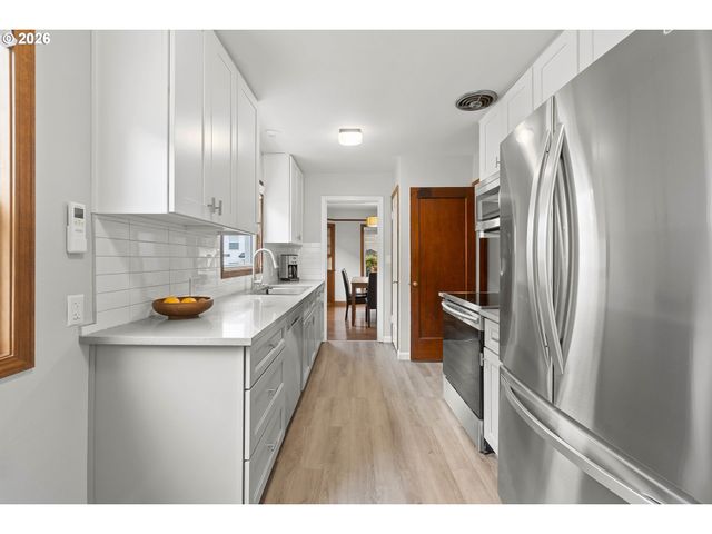 6405 N MONTANA Ave, Portland, OR 97217