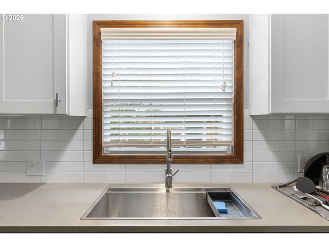 6405 N MONTANA Ave, Portland, OR 97217