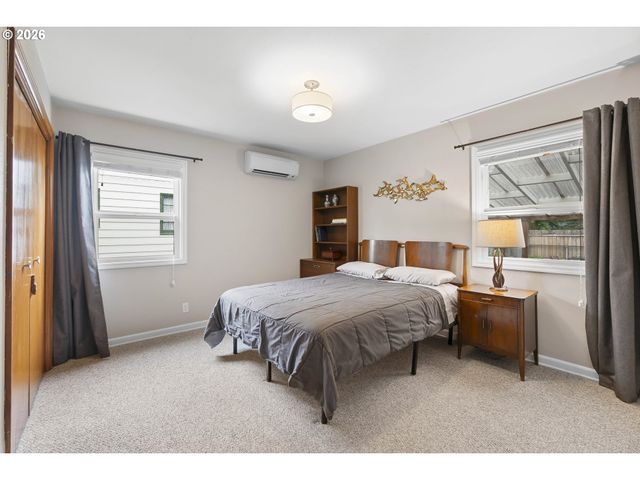 6405 N MONTANA Ave, Portland, OR 97217