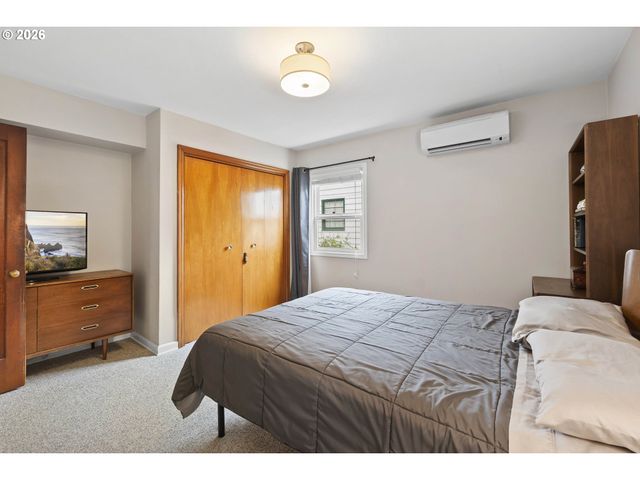 6405 N MONTANA Ave, Portland, OR 97217