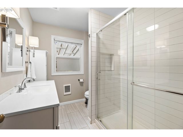 6405 N MONTANA Ave, Portland, OR 97217