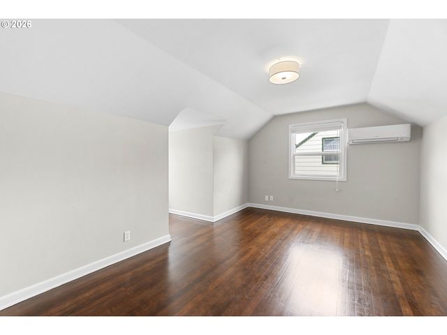 6405 N MONTANA Ave, Portland, OR 97217