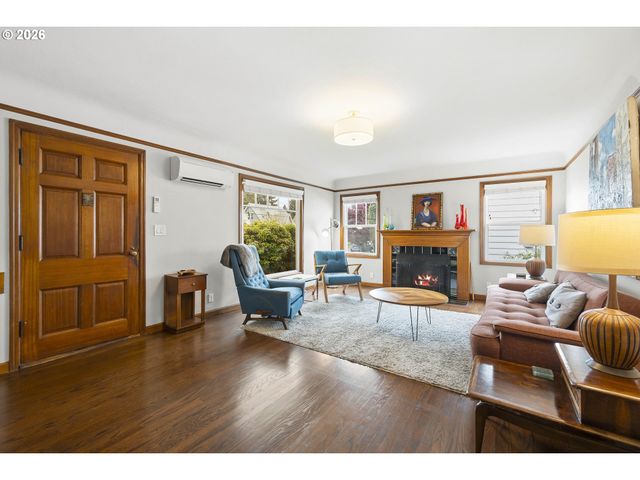 6405 N MONTANA Ave, Portland, OR 97217