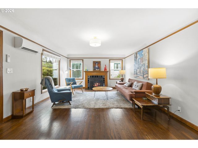 6405 N MONTANA Ave, Portland, OR 97217