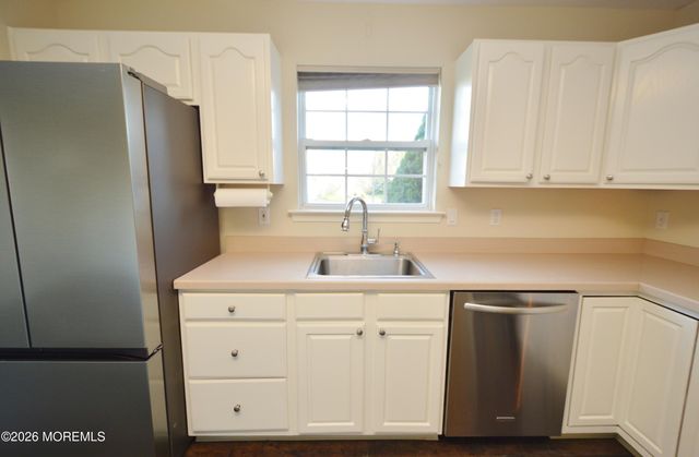 3617 Vicari Avenue, Toms River, NJ 08755