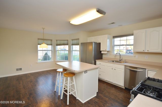 3617 Vicari Avenue, Toms River, NJ 08755