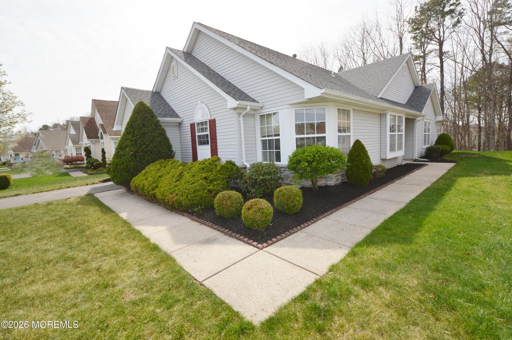 3617 Vicari Avenue, Toms River, NJ 08755
